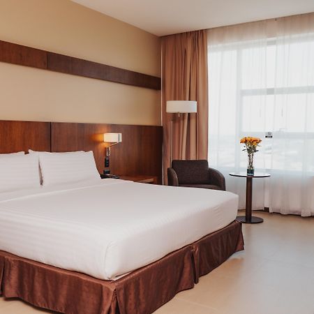 Holiday Inn Guayaquil Airport By Ihg Ngoại thất bức ảnh A room at the hotel