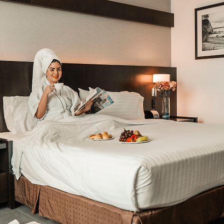 Holiday Inn Guayaquil Airport By Ihg Ngoại thất bức ảnh A guest in a hotel room