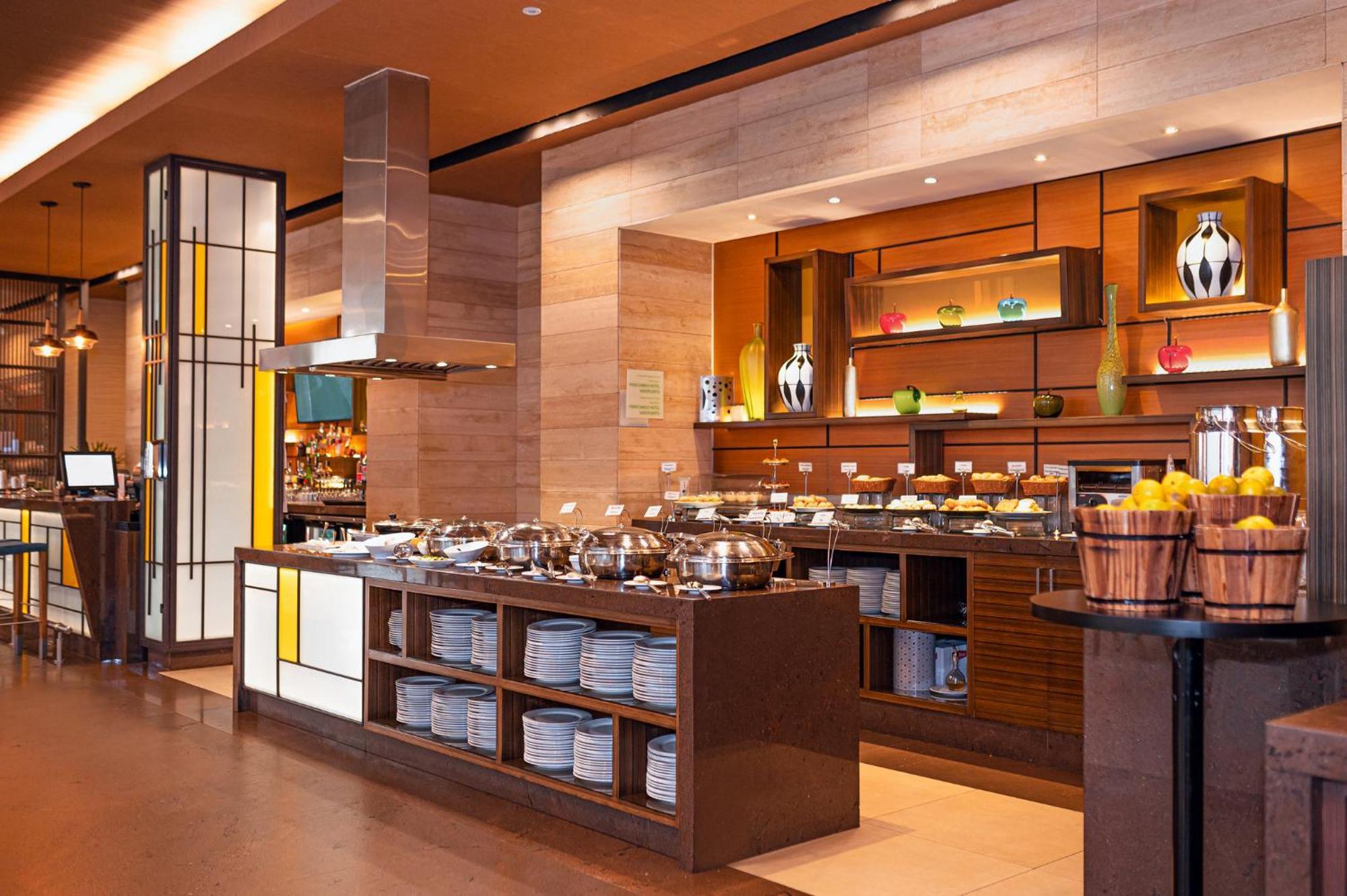 Holiday Inn Guayaquil Airport By Ihg Ngoại thất bức ảnh The buffet at the hotel